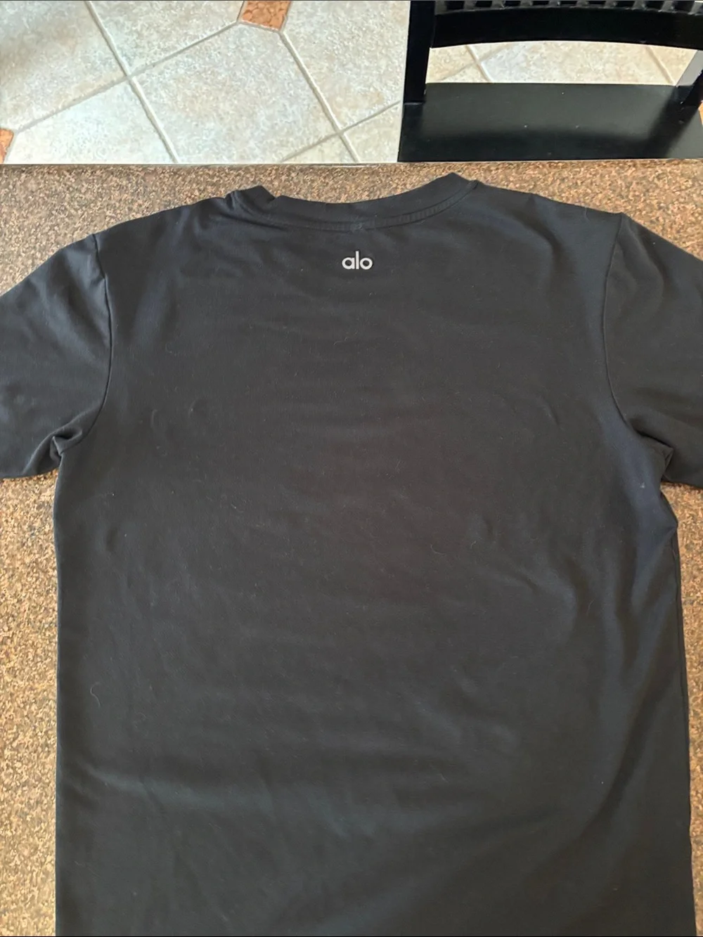 ALO Yoga Men's Black Short Sleeve Crew Tee